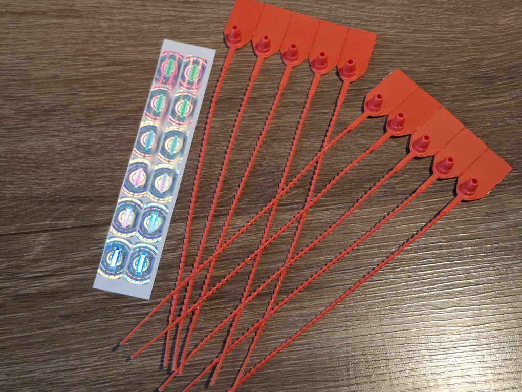 Tamper Seals with Hologram Stickers